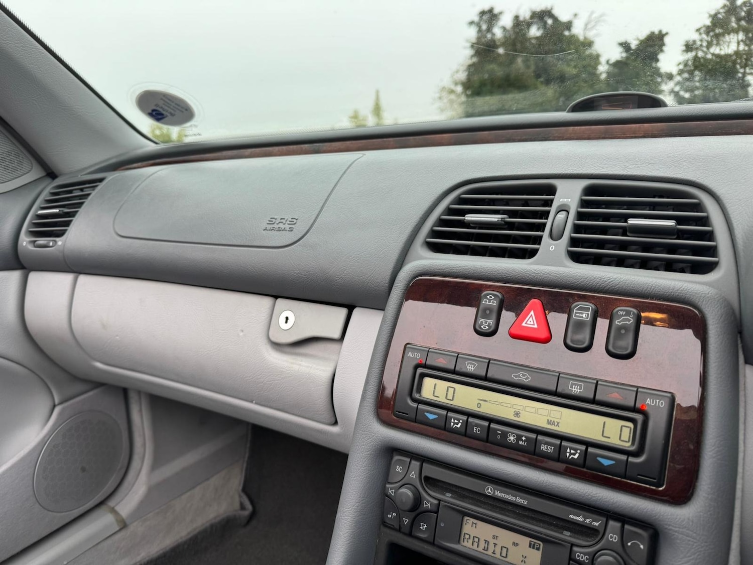 Used Mercedes-Benz CLK 2000 for sale - 76146596: Photo 24