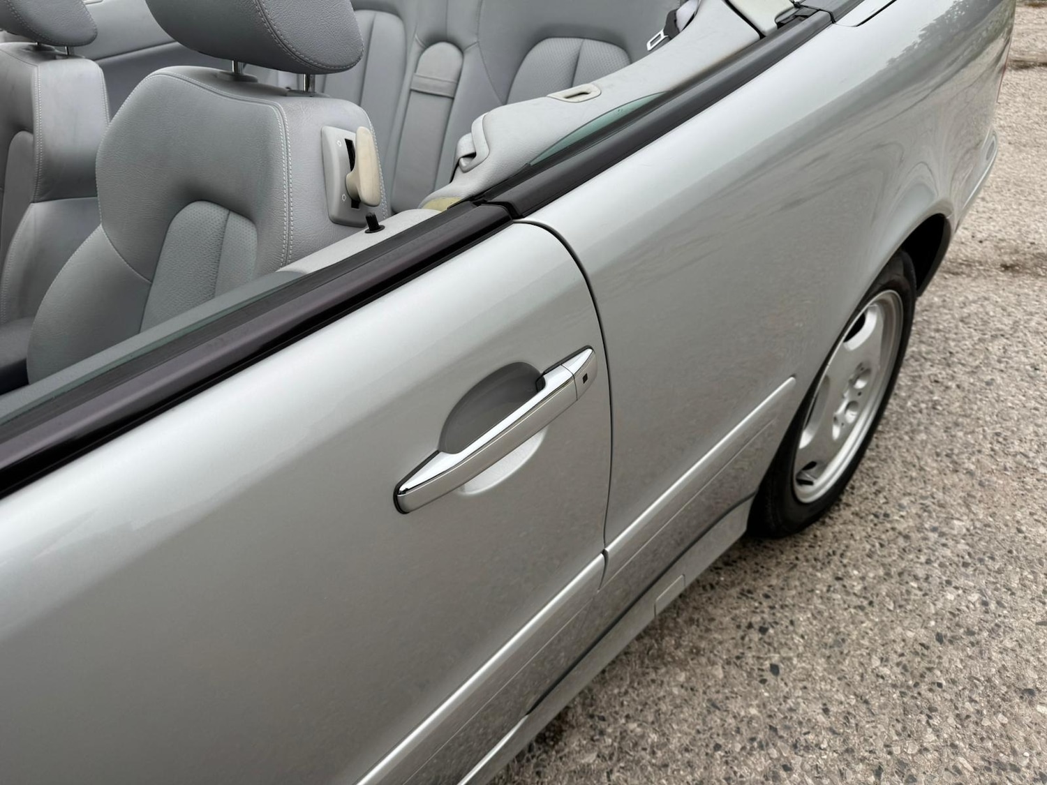 Used Mercedes-Benz CLK 2000 for sale - 76146596: Photo 25