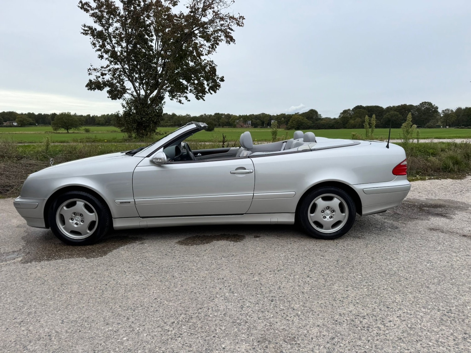 Used Mercedes-Benz CLK 2000 for sale - 76146596: Photo 8