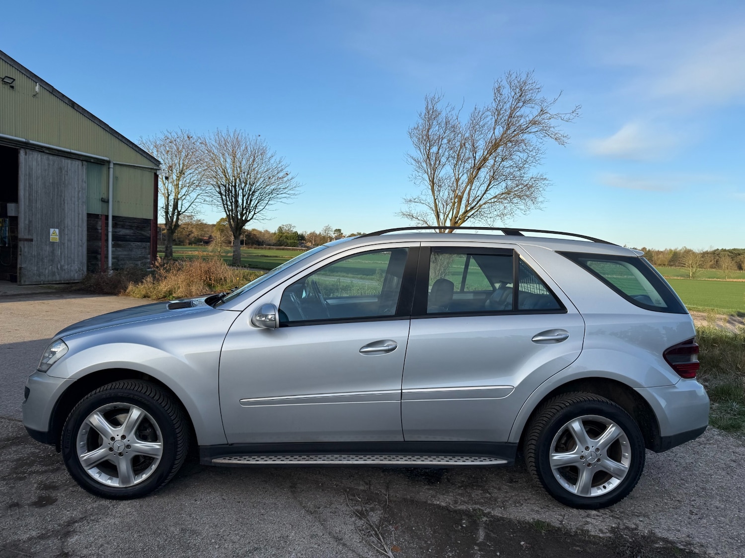 Used Mercedes-Benz M Class 2007 for sale - 76637477: Photo 3