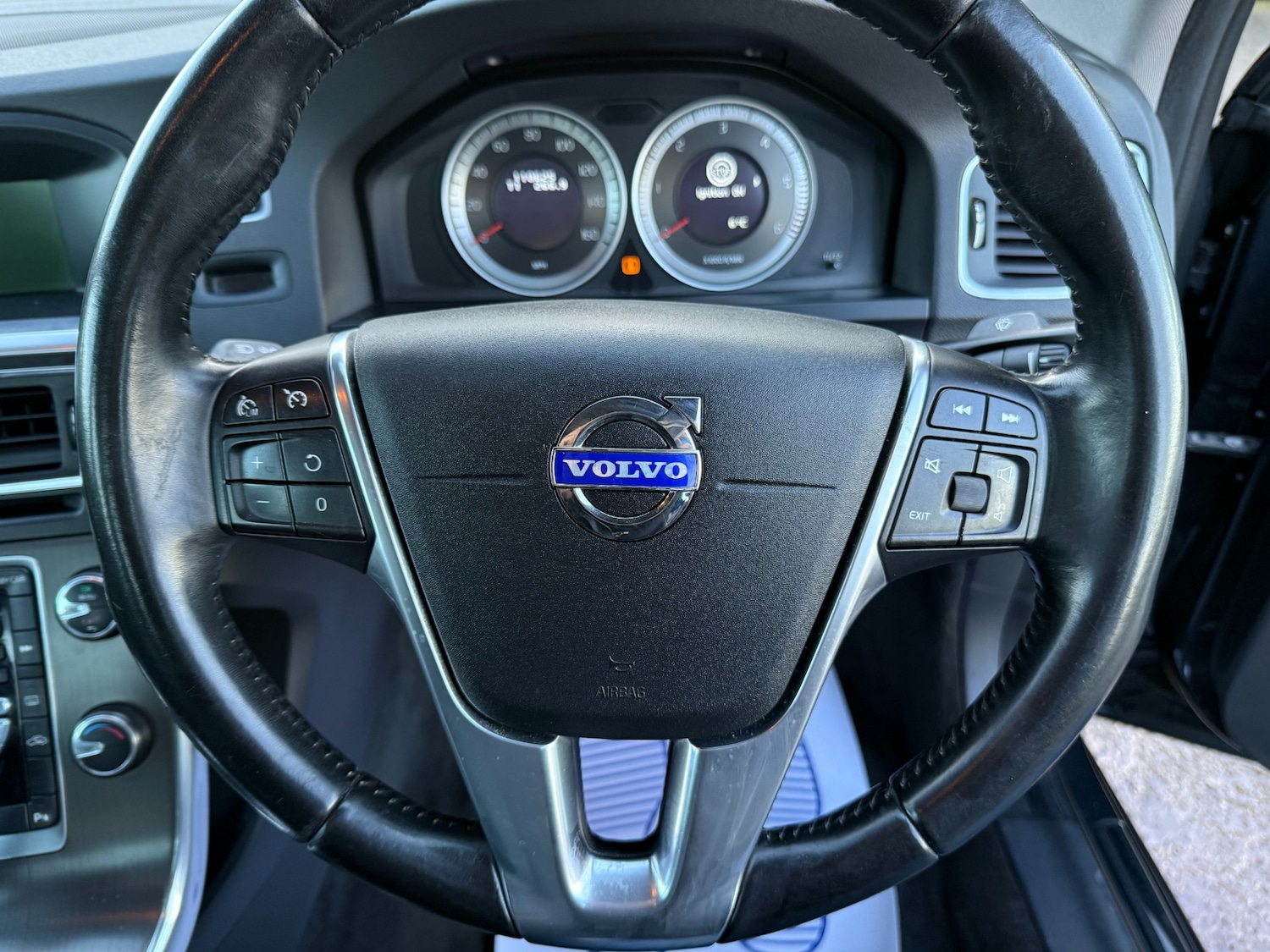 Used Volvo S60 2012 for sale - 77186550: Photo 12