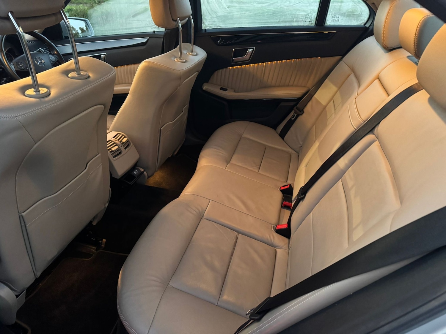 Used Mercedes-Benz E Class 2012 for sale - 76739184: Photo 20