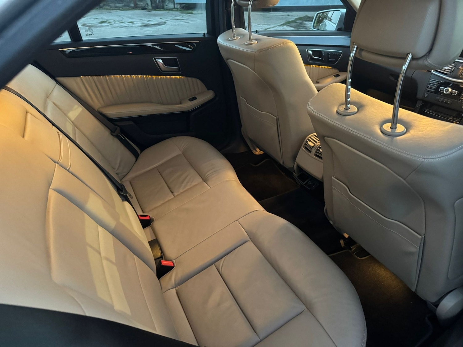 Used Mercedes-Benz E Class 2012 for sale - 76739184: Photo 24