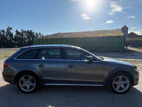 Used Audi A4 Allroad 2011 for sale - 76035636: Photo 6