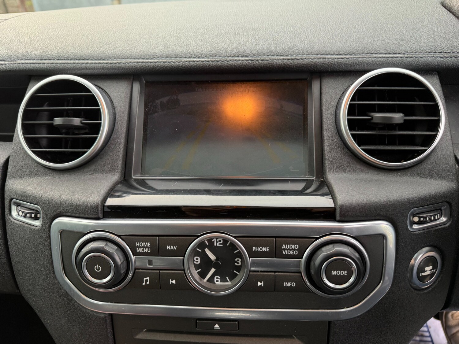 Used Land Rover Discovery 2011 for sale - 77676575: Photo 16