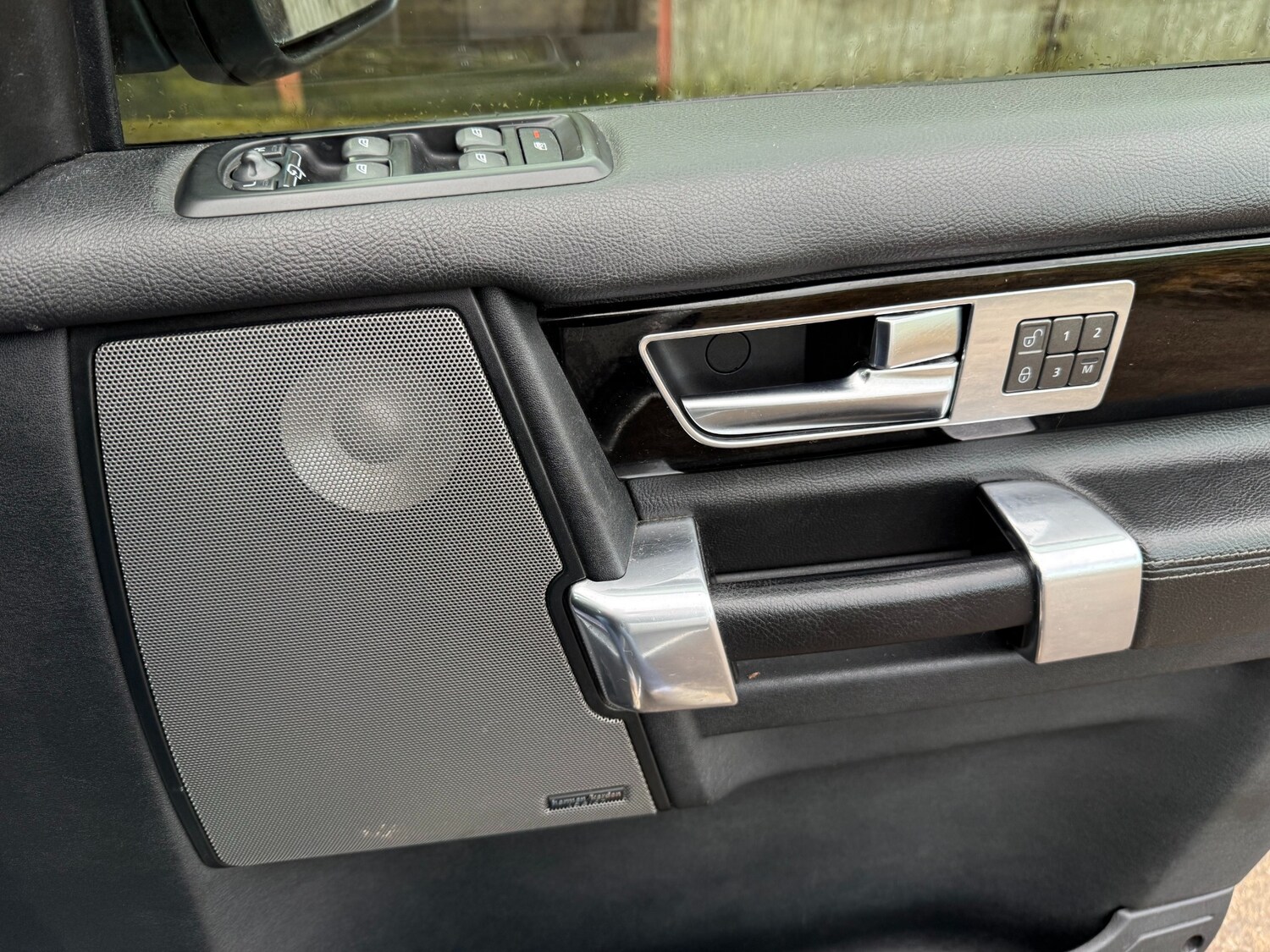 Used Land Rover Discovery 2011 for sale - 77676575: Photo 19