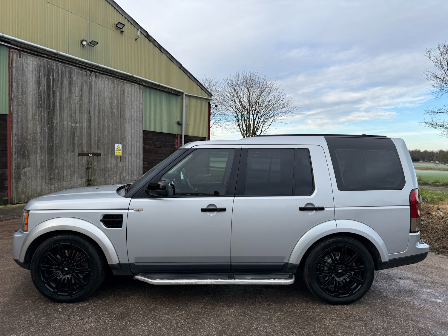 Used Land Rover Discovery 2011 for sale - 77676575: Photo 3