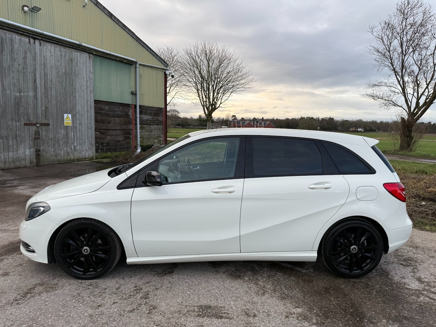 Used Mercedes-Benz B Class 2013 for sale - 77261722: Photo 3
