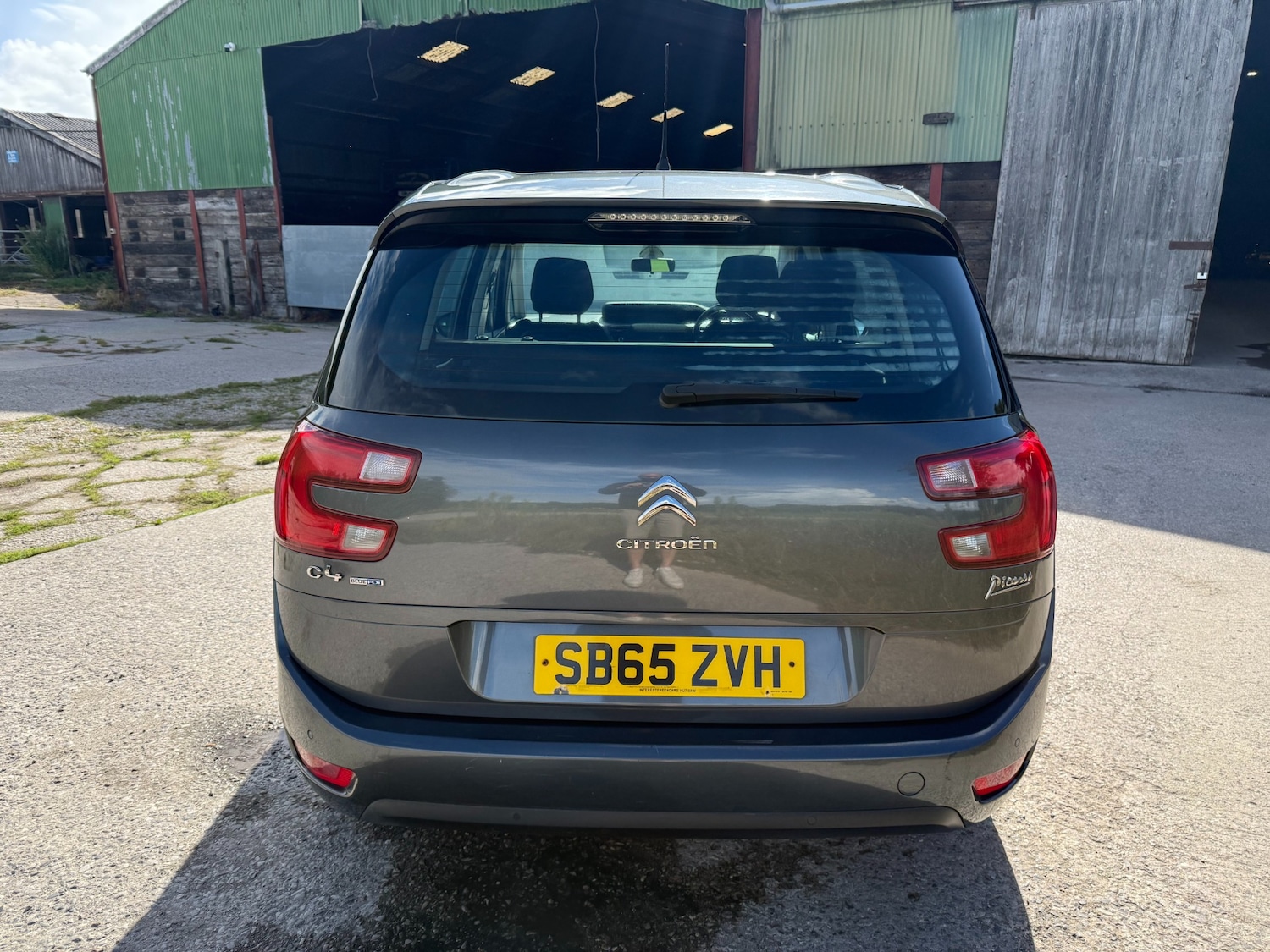 Vehicle 5