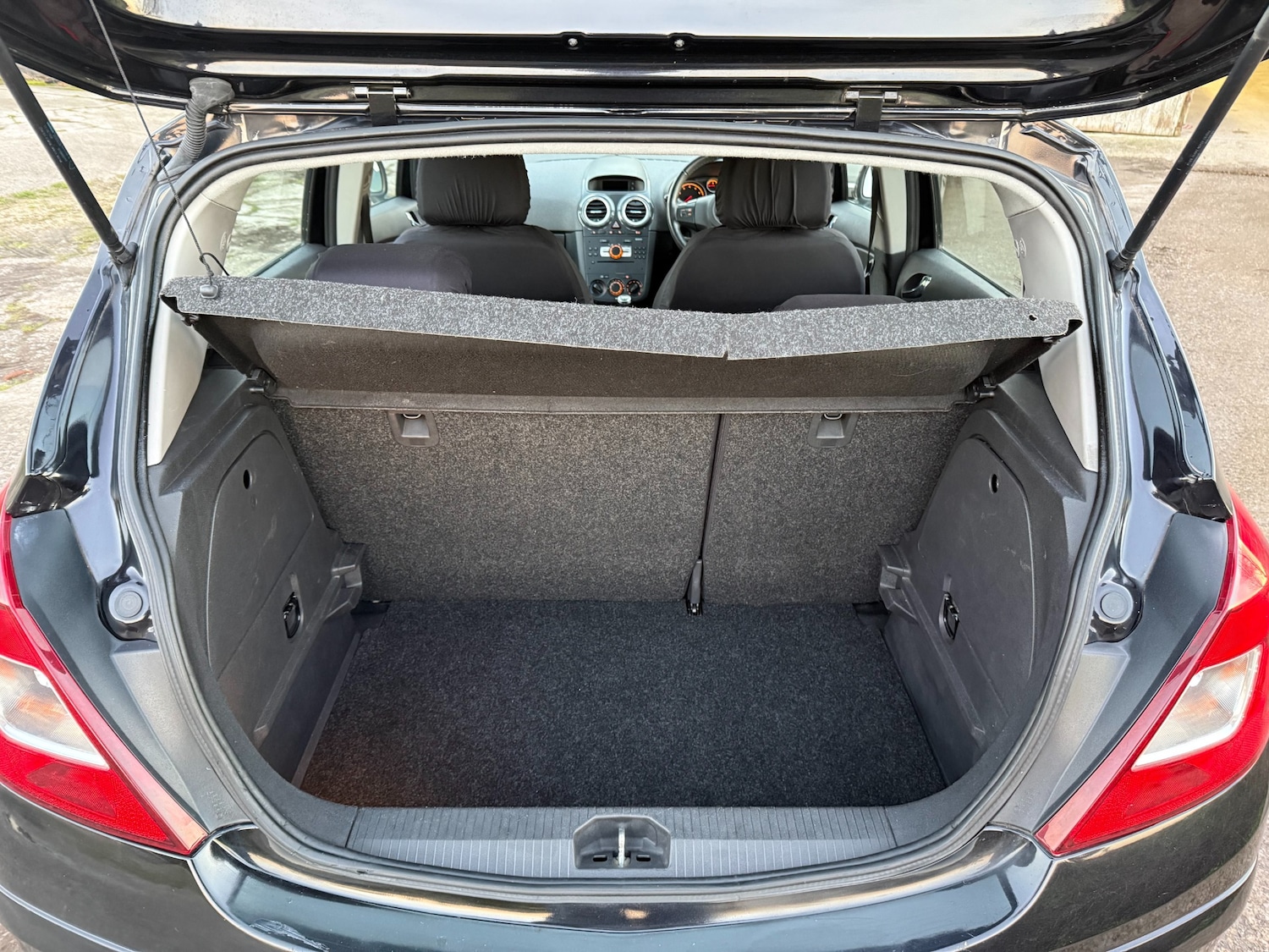 Used Vauxhall Corsa 2011 for sale - 76696739: Photo 13