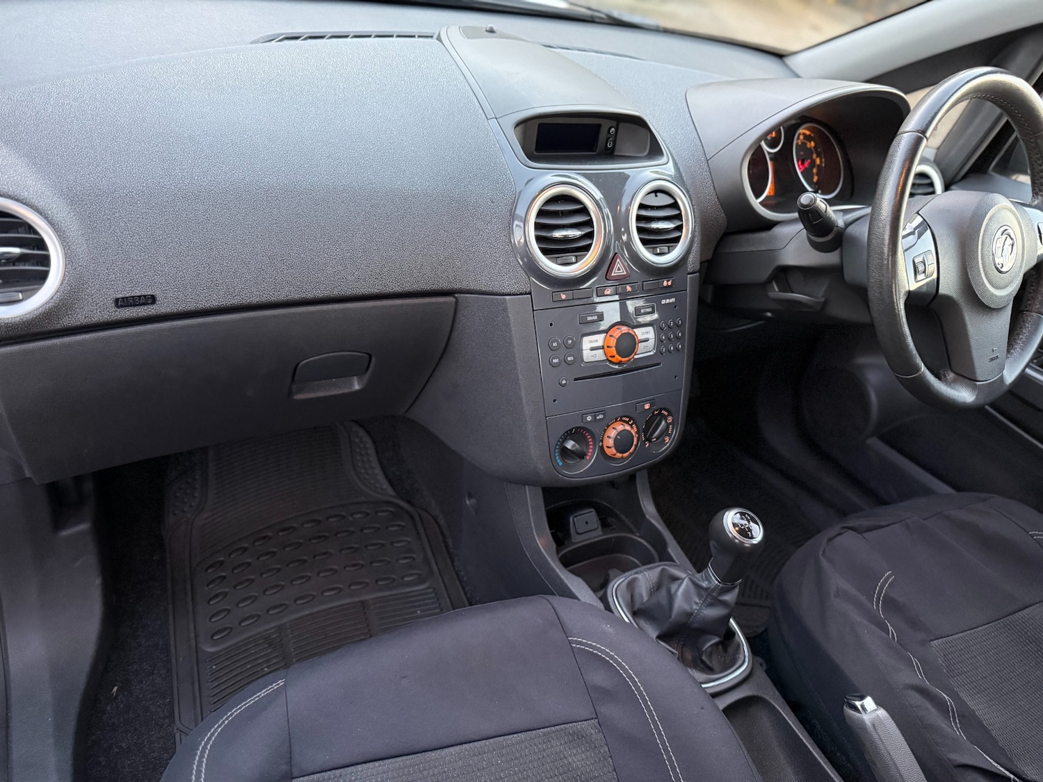 Used Vauxhall Corsa 2011 for sale - 76696739: Photo 14