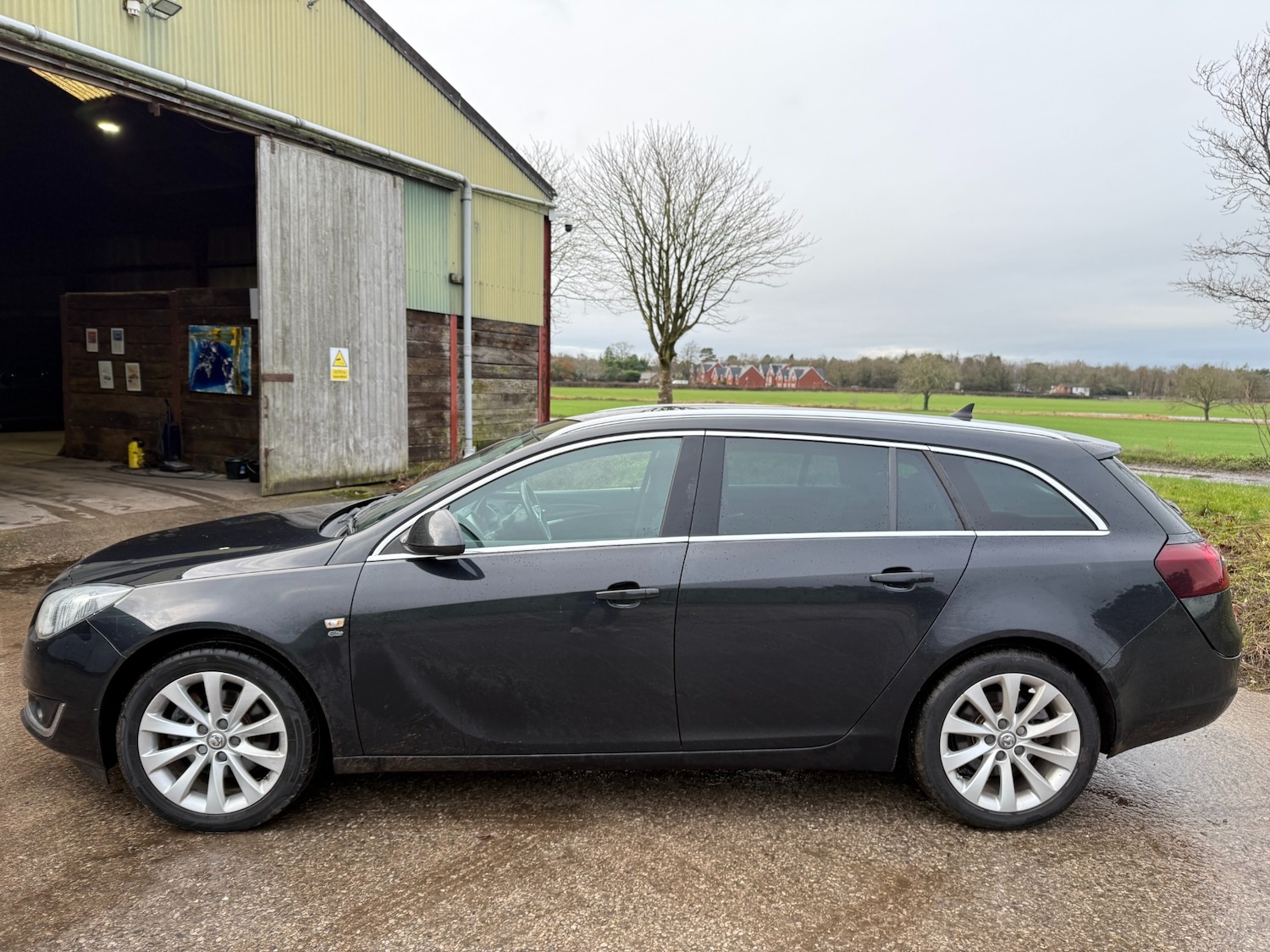 Used Vauxhall Insignia 2015 for sale - 76971519: Photo 3