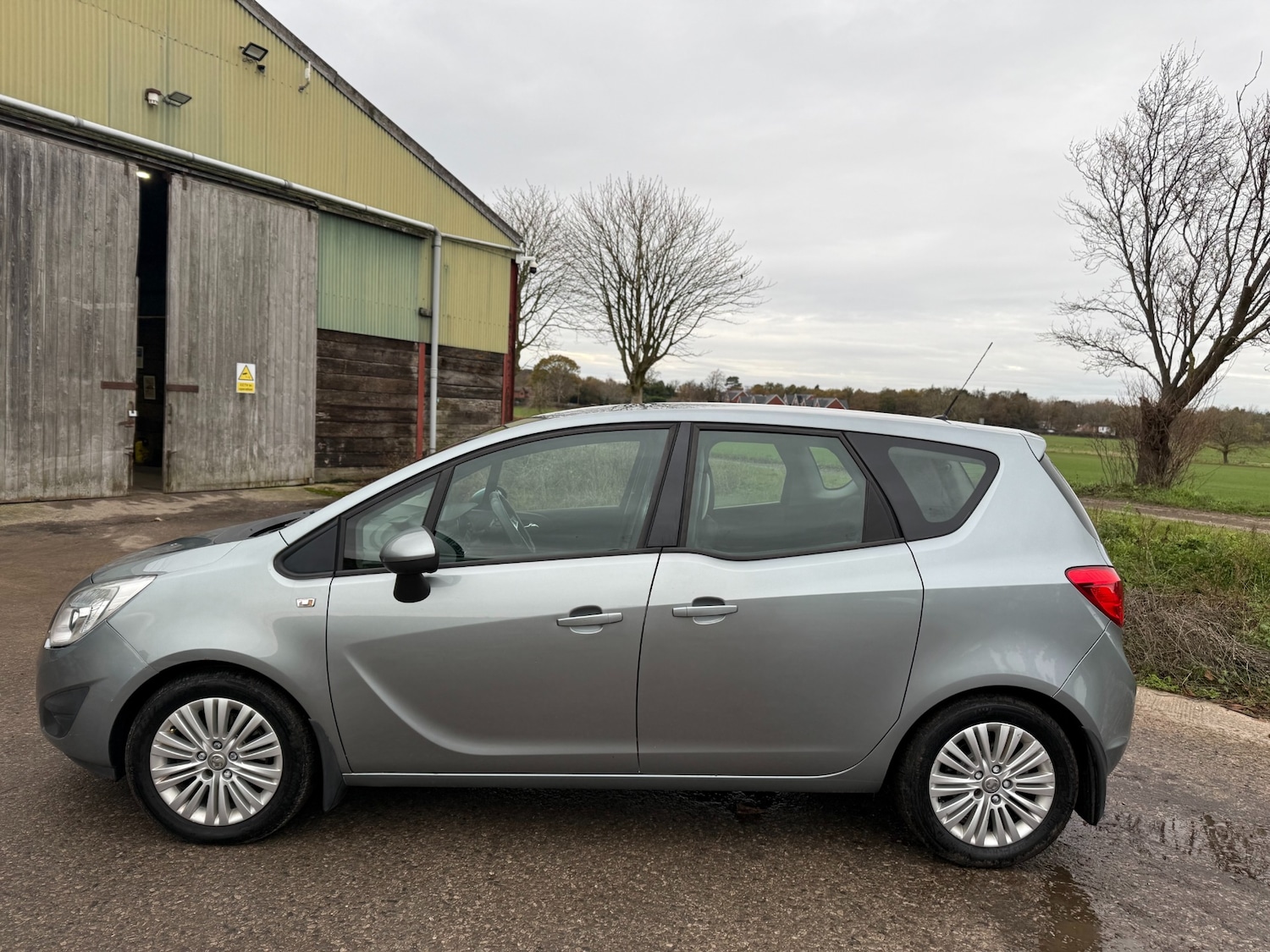 Used Vauxhall Meriva 2011 for sale - 76710485: Photo 3