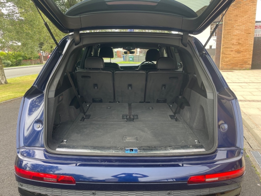 Used Audi Q7 2020 for sale - 76882937: Photo 25