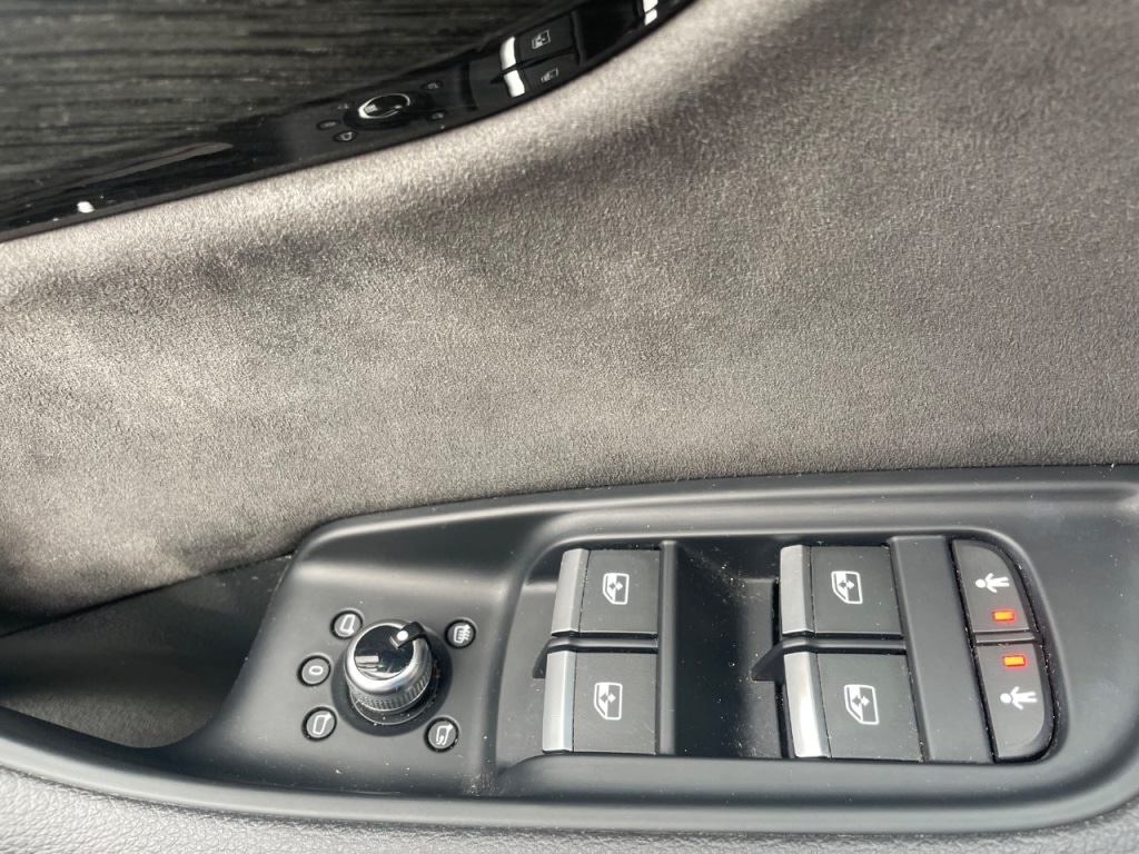 Used Audi Q7 2020 for sale - 76882937: Photo 29