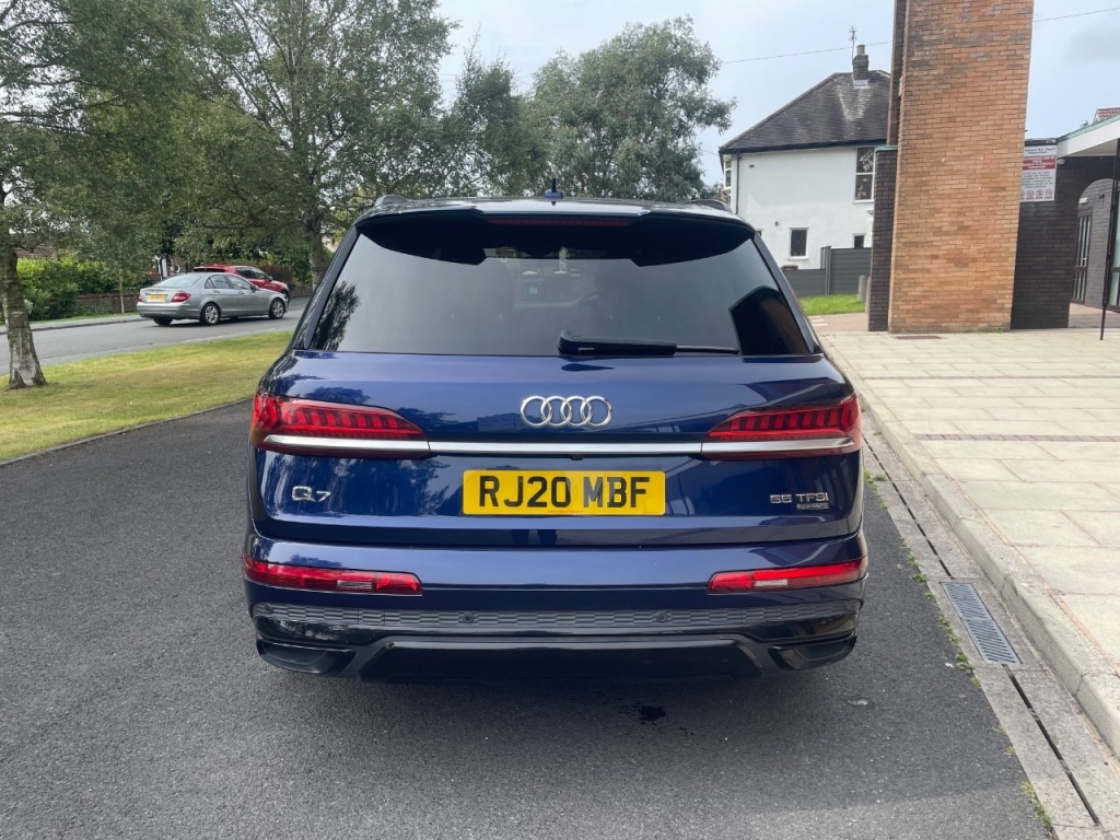 Used Audi Q7 2020 for sale - 76882937: Photo 8
