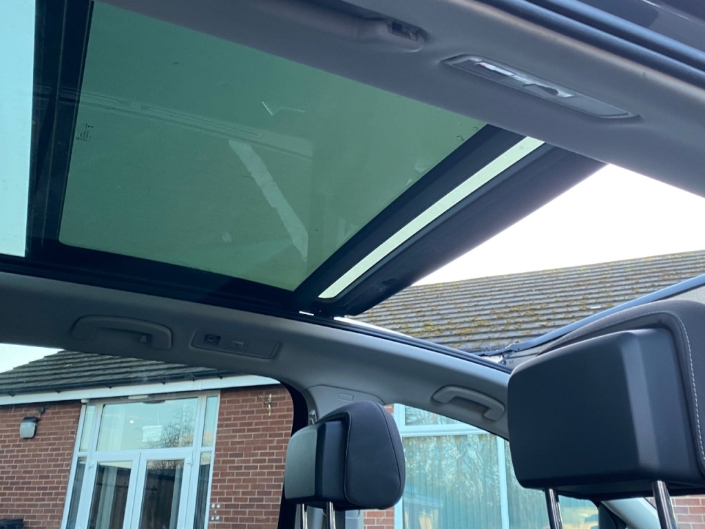 Used Volkswagen Touran 2020 for sale - 77436190: Photo 10