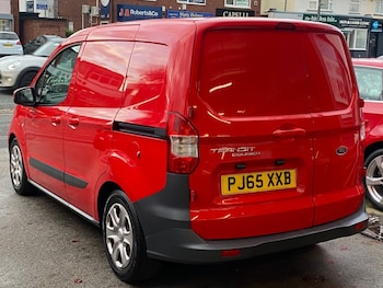 Used Ford Transit Courier 2016 for sale - 76882946: Photo