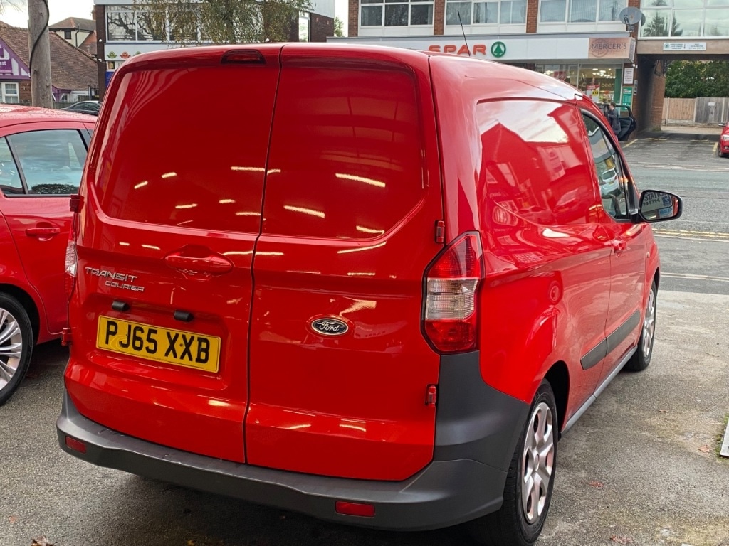 Used Ford Transit Courier 2016 for sale - 76882946: Photo 4
