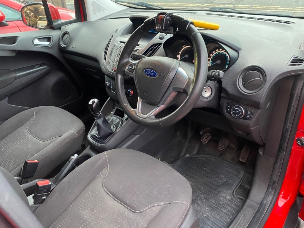 Used Ford Transit Courier 2016 for sale - 76882946: Photo 6