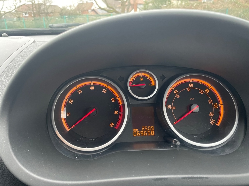 Used Vauxhall Corsa 2013 for sale - 77607985: Photo 19