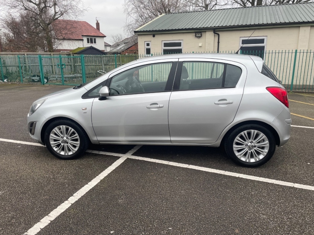 Used Vauxhall Corsa 2013 for sale - 77607985: Photo 3