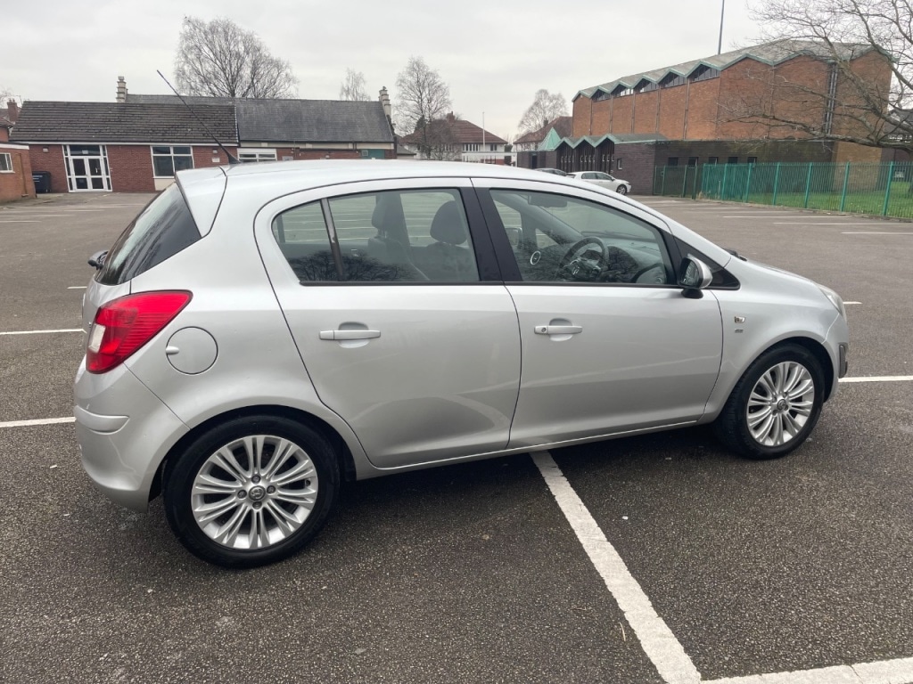 Used Vauxhall Corsa 2013 for sale - 77607985: Photo 8