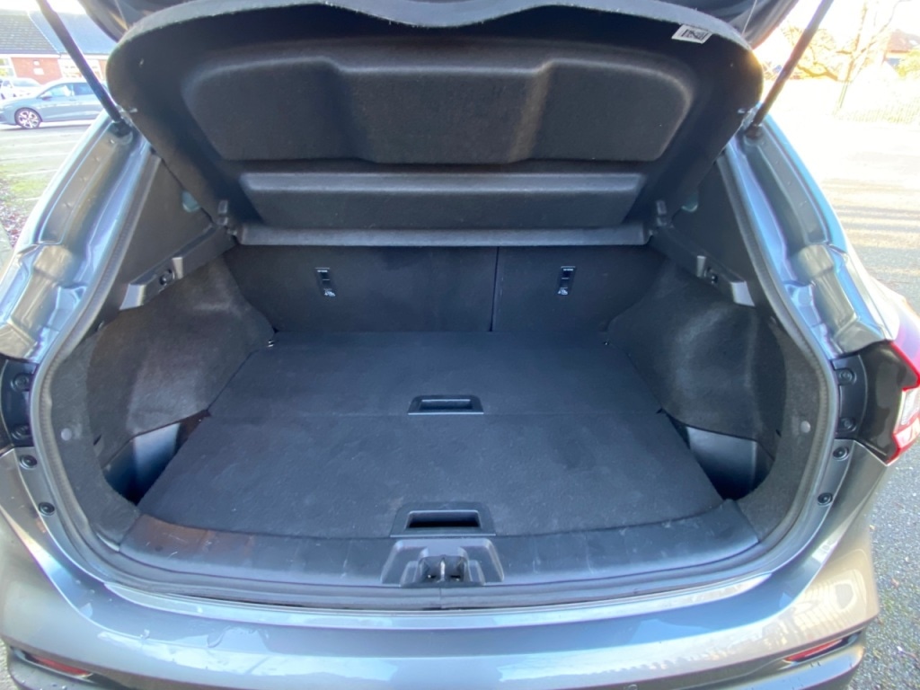 Used Nissan Qashqai 2018 for sale - 76882929: Photo 19