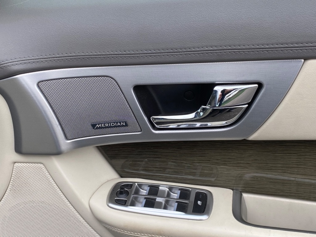 Used Jaguar XF 2013 for sale - 77779563: Photo 15