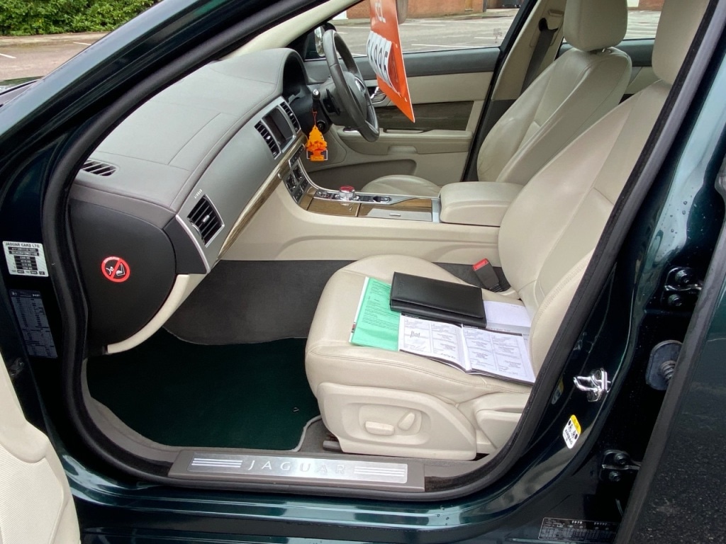 Used Jaguar XF 2013 for sale - 77779563: Photo 17