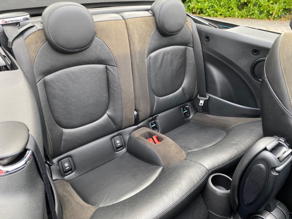 Used MINI Convertible 2017 for sale - 76882938: Photo 19