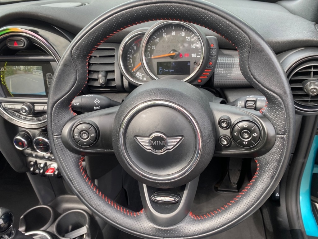 Used MINI Convertible 2017 for sale - 76882938: Photo 26