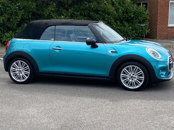 Used MINI Convertible 2017 for sale - 76882938: Photo