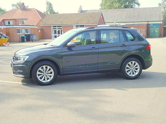 Used Volkswagen Tiguan 2017 for sale - 76882958: Photo 3