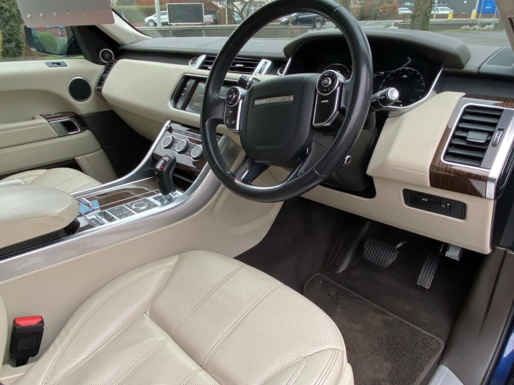 Used Land Rover Range Rover Sport 2015 for sale - 77789616: Photo 8