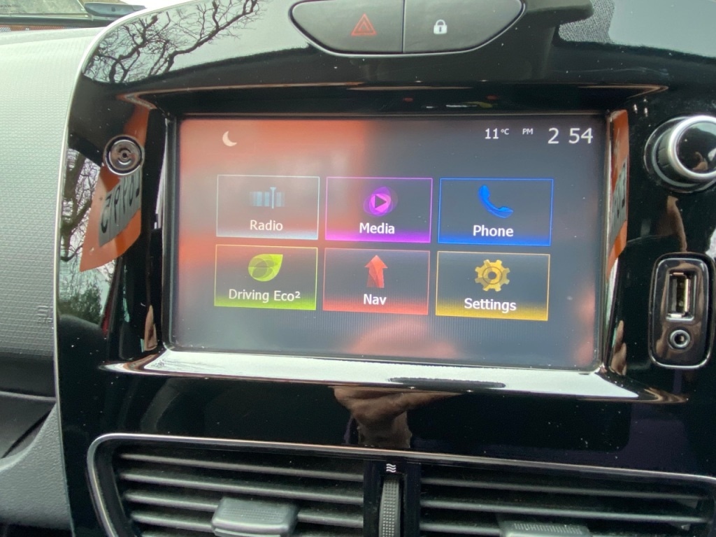 Used Renault Clio 2018 for sale - 77666127: Photo 11