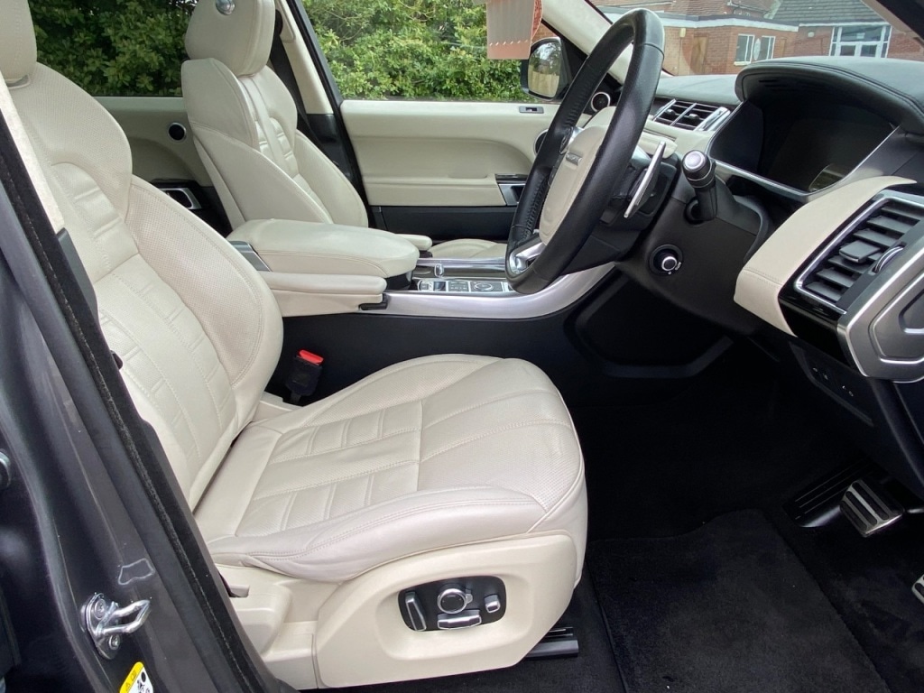 Used Land Rover Range Rover Sport 2017 for sale - 78082179: Photo 12