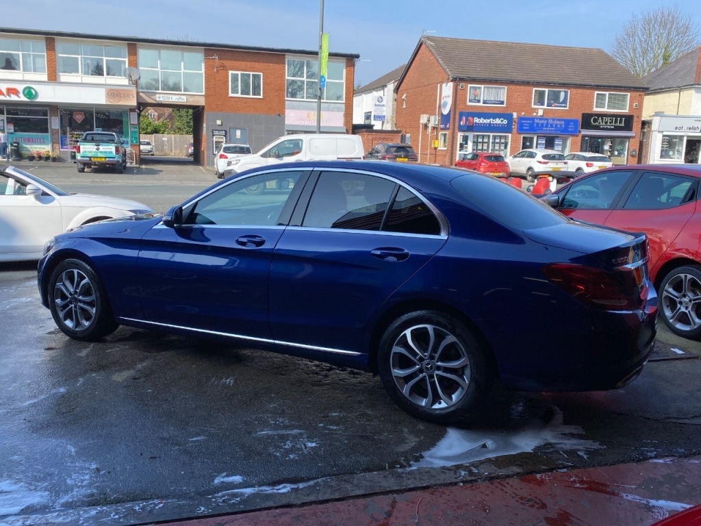 Used Mercedes-Benz C Class 2017 for sale - 77976042: Photo 2