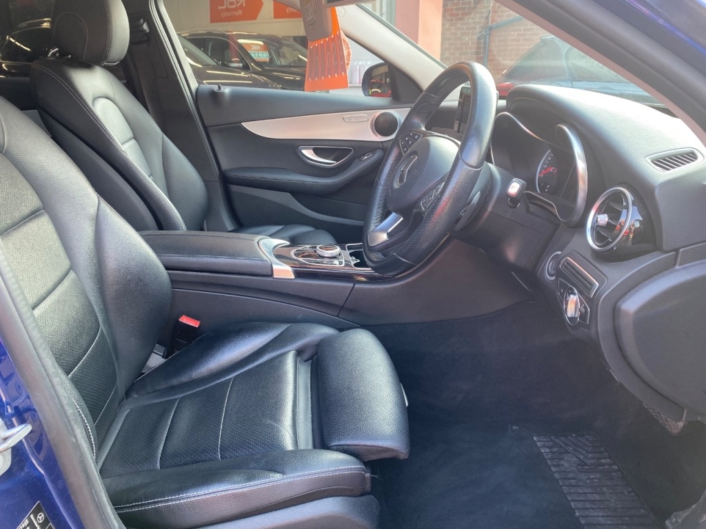 Used Mercedes-Benz C Class 2017 for sale - 77976042: Photo 3