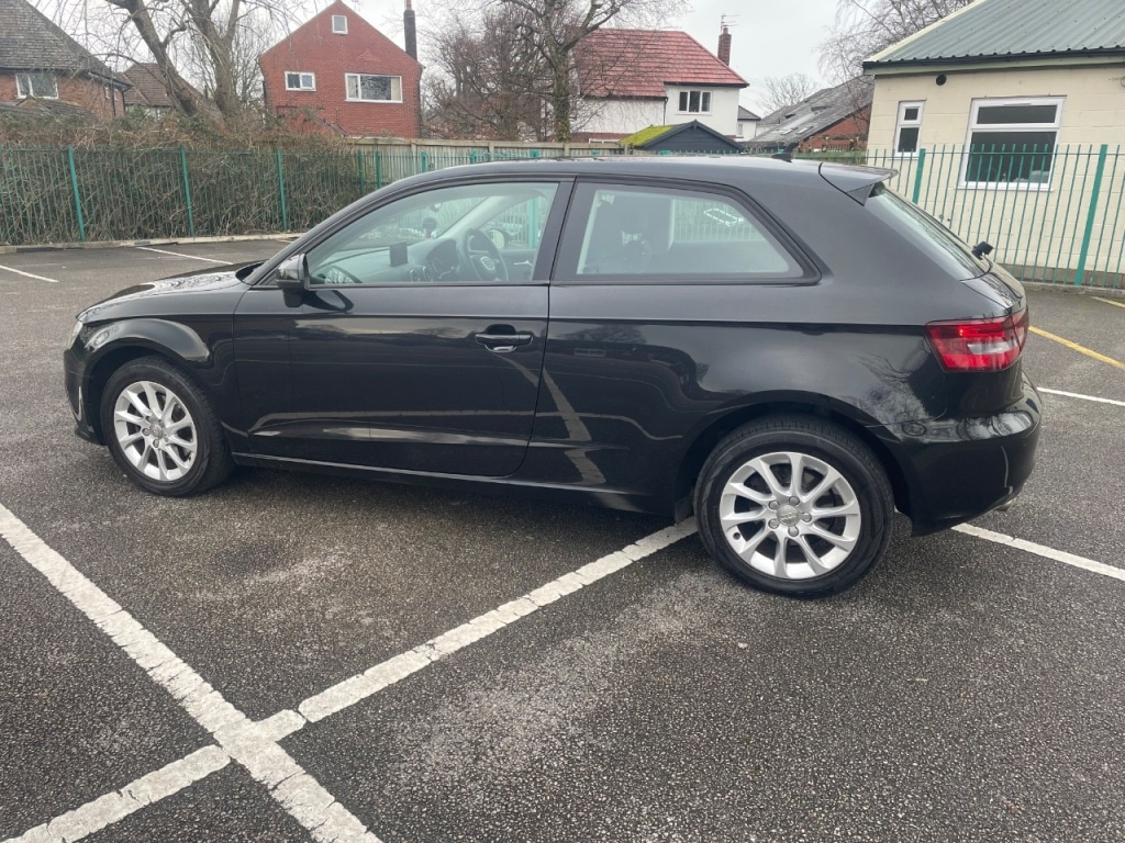 Used Audi A3 2014 for sale - 77692430: Photo 5