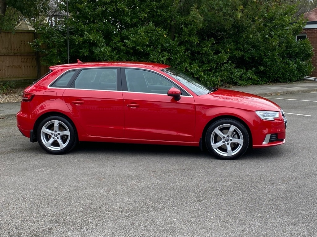 Used Audi A3 2017 for sale - 76882944: Photo 2