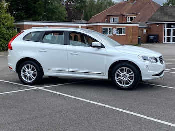 Used Volvo XC60 2015 for sale - 79560880: Photo