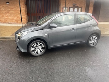 Used Toyota AYGO 2021 for sale - 77501598: Photo