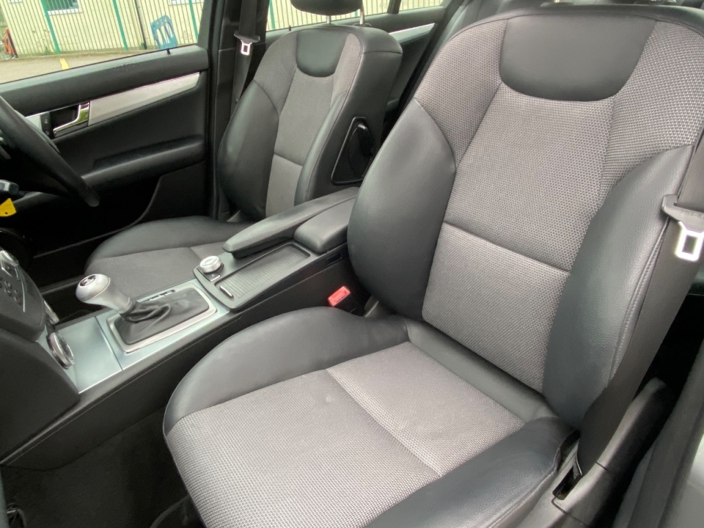 Used Mercedes-Benz C Class 2010 for sale - 77593321: Photo 16