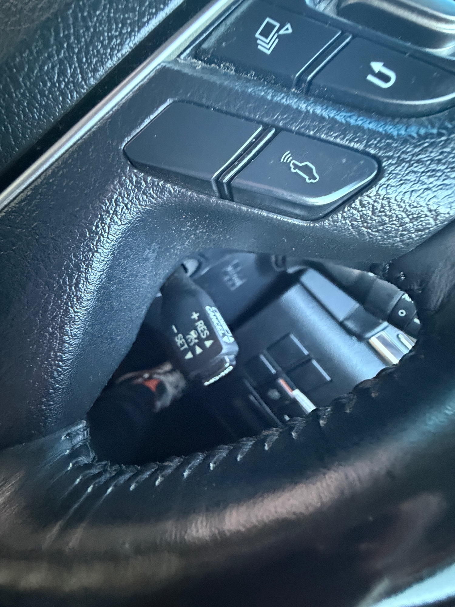 Used Toyota Alphard 2017 for sale - 76800770: Photo 18