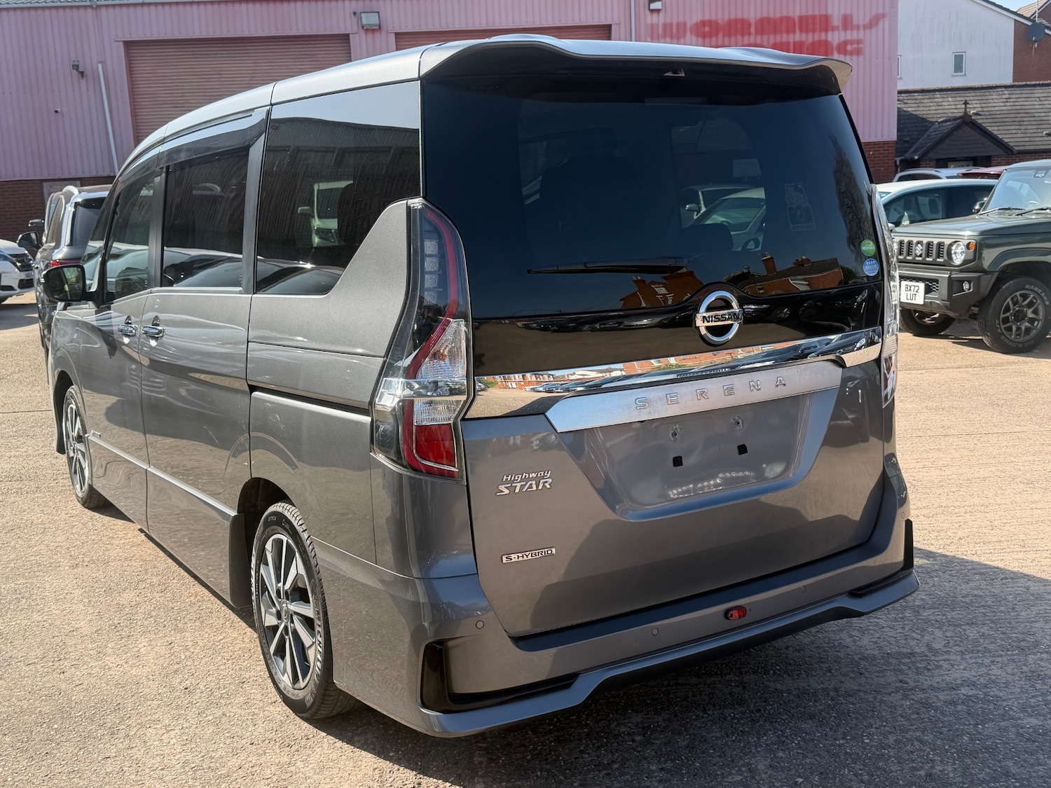 Used Nissan Serena 2020 for sale - 78184147: Photo 5