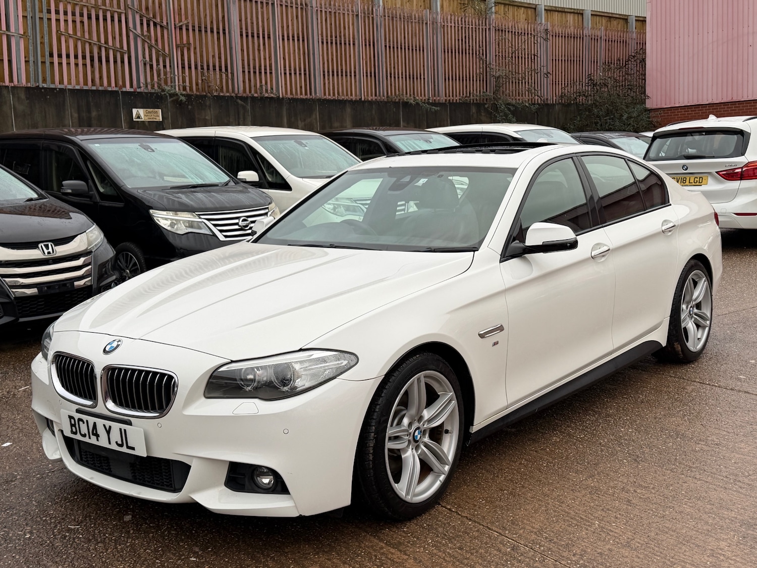 Used BMW 5 Series 2014 for sale - 77020651: Photo 3