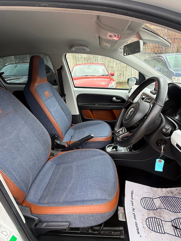 Used Volkswagen up! 2016 for sale - 75562686: Photo 6