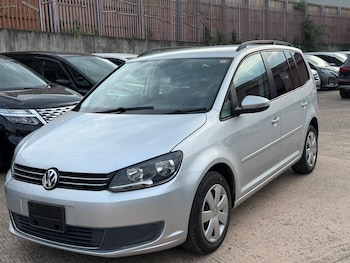 Used Volkswagen Touran 2013 for sale - 78694226: Photo