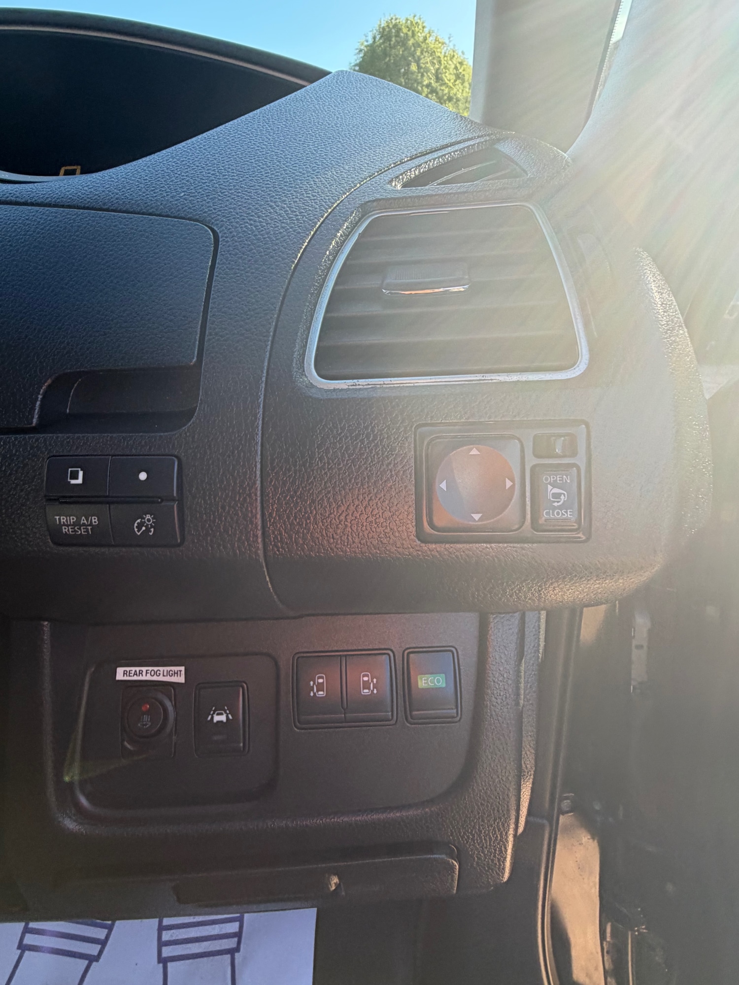 Used Nissan Serena 2015 for sale - 76070653: Photo 14